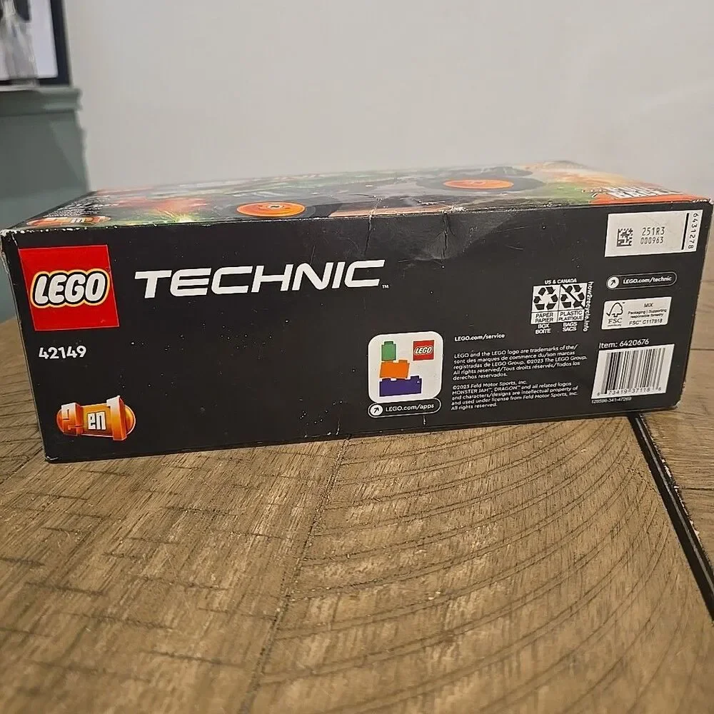 LEGO Technic 42149 Monster Jam Dragon 2-in-1 Brick Monster Trucks 217 pcs - New